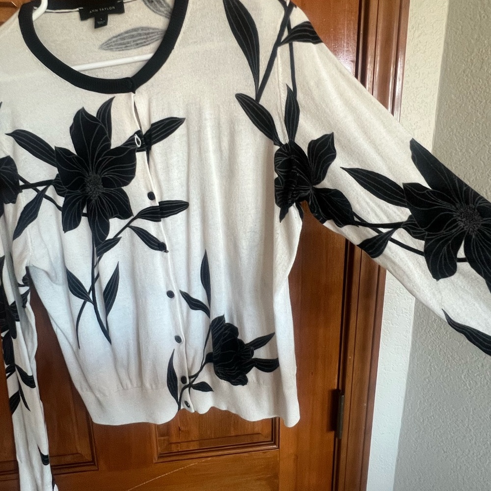 Ann Taylor Black and White Floral Cardigan